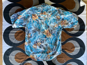 Vintage Hawaiian short-sleeve shirt by World Island, made in USA, Medium